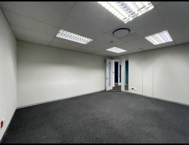 35M² OFFICE TO LET IN SANDTON CENTRAL